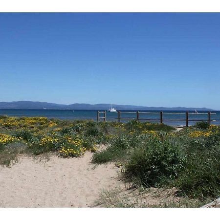 Studio suréquipé les pieds dans l'eau Hyères Extérieur photo